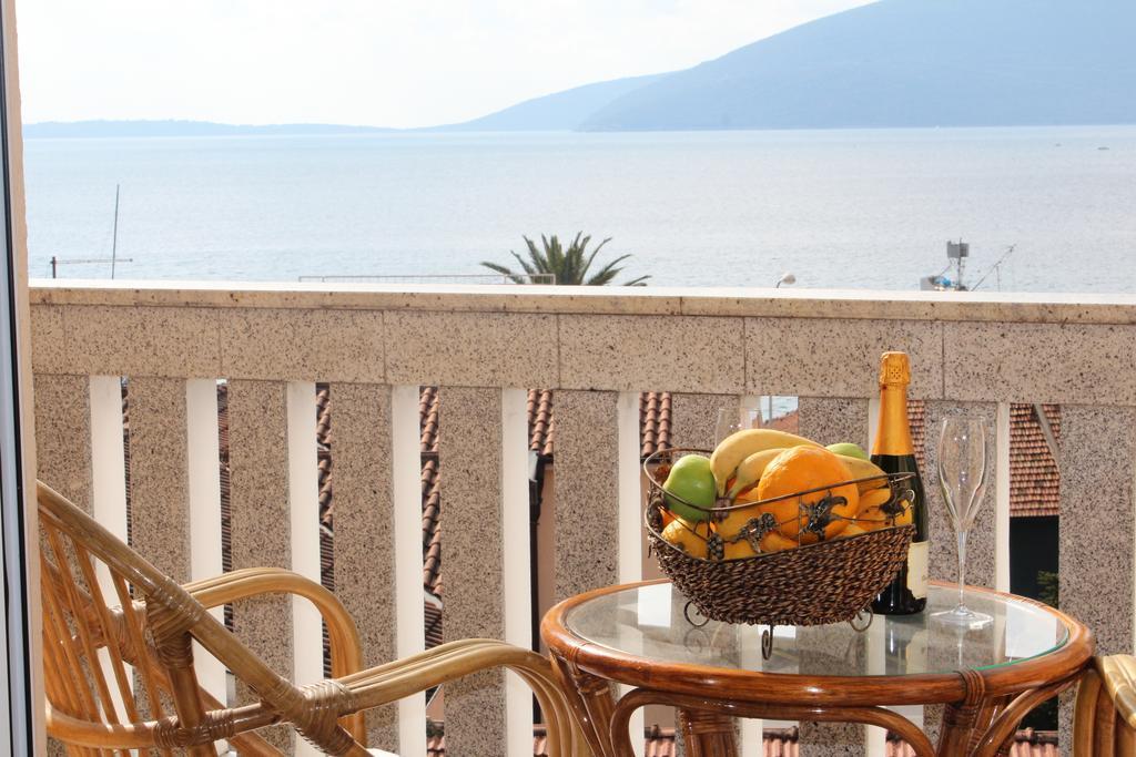 Tazex Apartments Herceg Novi Exteriör bild