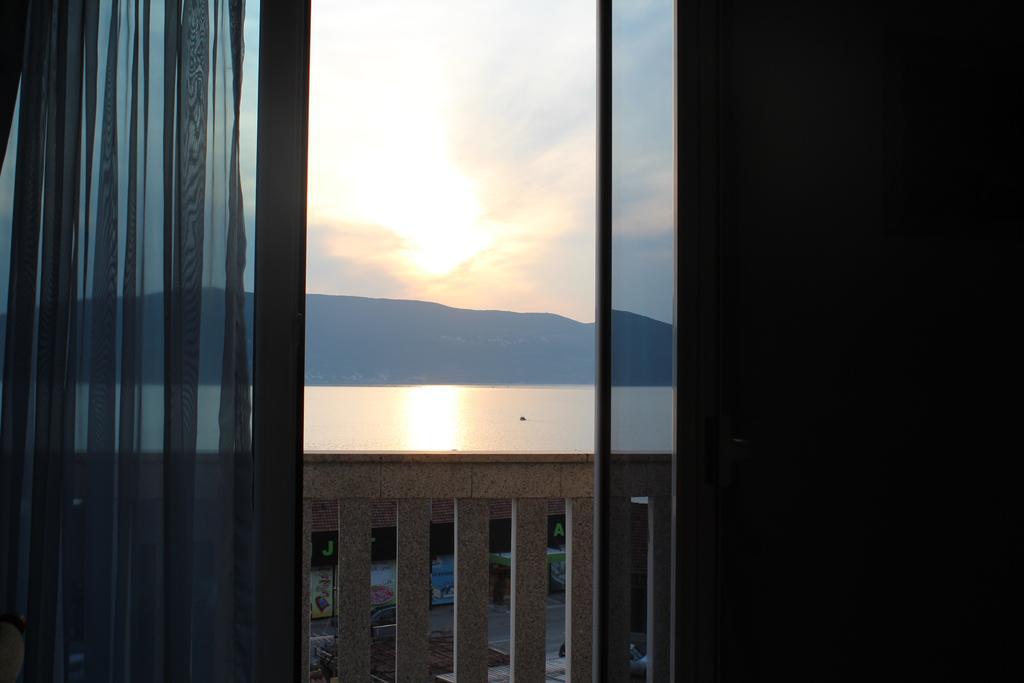 Tazex Apartments Herceg Novi Exteriör bild